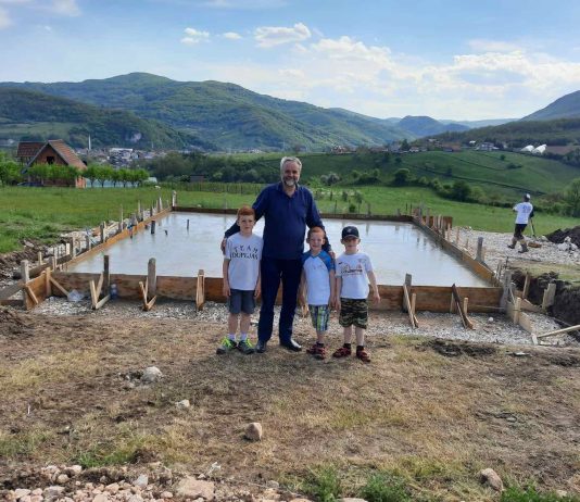 CHR Hajrat završio ploču za kuću porodici Delić