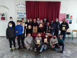 U Petnjici organizovan dječiji turnir u šahu pod sloganom „Naš potez“