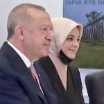 Zanimljiva priča o djevojci koja je bila prevodilac predsjednicima Erdoganu i Bidenu