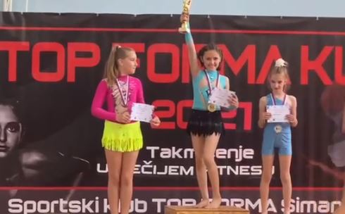 Ajša Čepeljac zlatna na Top Forma fitnes kids kupu