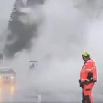 Svi u čudu, zašto u Rožajama asfaltiraju ulicu po ovolikoj kiši (Video)