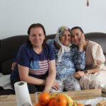 Nana Fata Orlović se odmara uz djecu i unuke