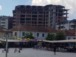 U Tutinu je nikala zgrada i ljudi ne mogu da vjeruju kako su je investitori “ugurali” u slobodan prostor