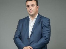 Muhović napustio Bosnjačku stranku i prešao u SPP, pa poručio: “Jedini lideri Bošnjaka u Crnoj Gori su Zukorlić i Kalač”