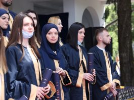 Novi Pazar'daki Yüksek Eğitim Kurumlarında Kadınların Sayısı Arttı