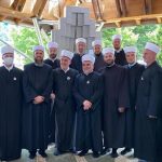 Muftija Dudić sa delegacijom u Potočarima