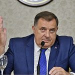 Dodik poručio ambasadorima BiH da 11. jula ne spuštaju zastave na pola koplja