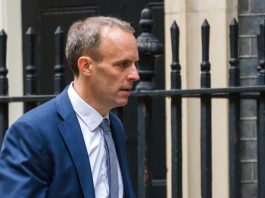 Britanski šef diplomatije: Genocid u Srebrenici bio je planirana operacija