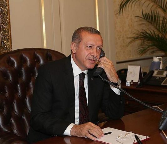 Erdogan predsjedniku Tunisa Kaisu Saidu naglasio važnost stabilnosti i mira u Tunisu