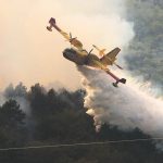 Hrvatska poslala BiH dva kanadera kao ispomoć pri gašenju požara kod Tomislavgrada