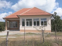 Sredstvima dijaspore renovirana osnovna škola u Lipici