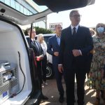 Novi Pazar dobio vozilo za prijevoz vakcina – Vučić: Molim ljude da se vakcinišu, ugrozićete nekog drugog