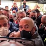 Emmanuela Macrona opet gađali jajima