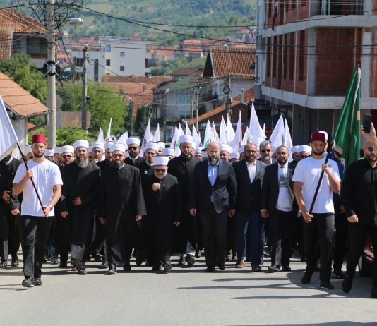 Pohod na Hadžet: Istina i pravda gube samo ako se od njih odustane