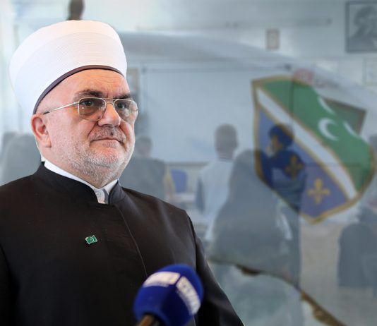 Islamska zajednica: Intoniranje srpske himne u sandžačkim školama bespotrebno i štetno