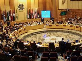 Arapski parlament osudio izjave Macrona protiv Alžira u kojim negira kolonijalnu prošlost