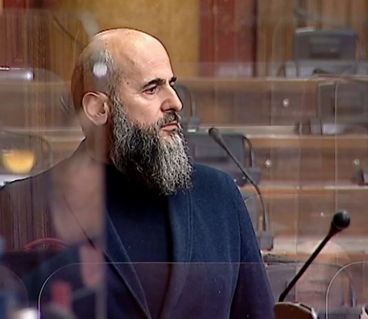 Akademik Zukorlić: Vlast u Tutinu na ime mrtvog čovjeka godinama u bescjenje rasprodaje opštinsku imovinu