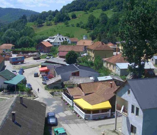 Porodična tragedija u Petnjici: Ubio suprugu i ranio ćerku, pa sebi presudio