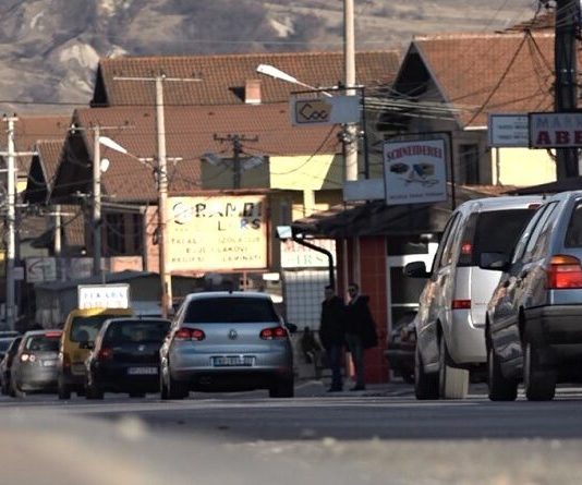 DIVLJAO KROZ SELAKOVAC – Osamnaestogodišnjaku oduzeta dozvola zbog prebrze vožnje