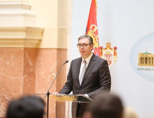 U Skupštini Srbije komemoracija Muameru Zukorliću: Predsjednik Vučić- On je na ovom svijetu sve testove položio