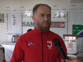 Fudbaleri Jedinstva se upisali u knjigu žalosti i obavili hatar u rodnom selu muftije Zukorlića