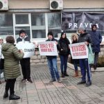 Građani u Novom Pazaru protestovali ispred Gradske uprave