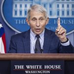 Fauci: Prvi izveštaji o omikronu pokazuju da je manje opasan od delta soja