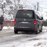 Sa prvim snijegom kretanje Tutinskim ulicama pravi izazov