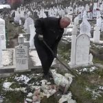 Deponija smeća na Velikom groblju u Novom Pazaru (Video)