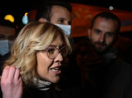 Crna Gora / U ostrašćenom govoru ministarka Bratić se obrušila na predstavnike manjinskih naroda