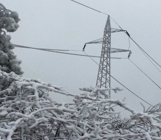 Novi Pazar: Veliki broj naselja i okolnih sela bez električne energije
