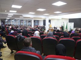 Tribina NA BOŽIJEM PUTU – Vjernici su jedni uz druge kada je najteže