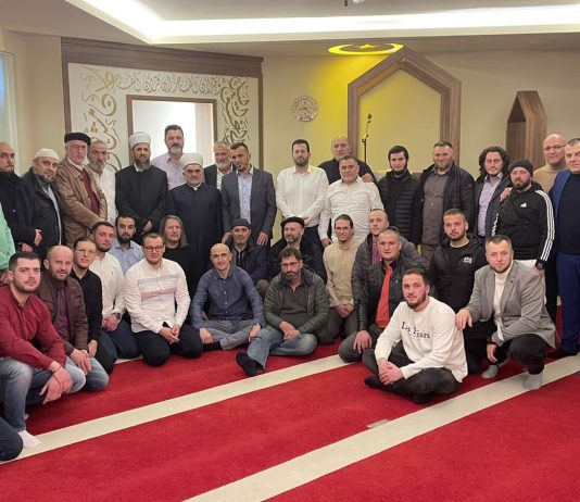 U Minhenu održana svečanost povodom potpisivanja ugovora za kupovinu dodatnih prostorija džemata Fedžr