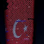 U Abu Dabiju simbolične zgrade grada osvijetljene vizualom turske zastave