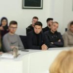 Šta je svrha bavljenja politikom?