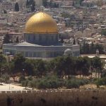 Jevreji se oblače poput muslimana kako bi se molili u hramu Mount i džamiji Al-Aqsa