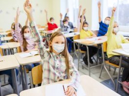 Novi Pazar: Dnevno deset zaraženih učenika