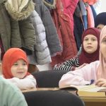 Poslušajte kako mališani uče Kur’an napamet – Škola Kur’ana časnog u Tutinu uspješno radi već dvanaest godina