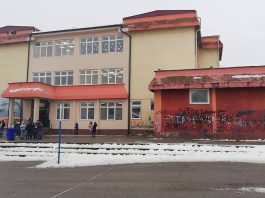 ODLIV STANOVNIŠTVA – Škola u Novom Pazaru ostala bez 26 osmaka za pola godine