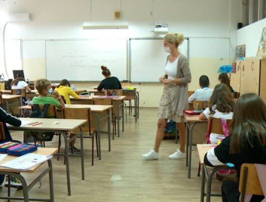 Od ponedjeljka neposredna nastava u školama
