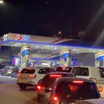 PANIKA U NOVOM PAZARU – Gužve na pumpama, građani pune i cisterne i kanistere! (FOTO)