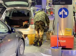 Zogić: Nema potrebe za panične kupovine i redove