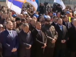Na otvaranju škole se orilo “Muftija, Muftija …” Vučić se zahvalio i rahmetli Muftiji (Video)