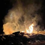 Gorela deponija kod Tutina, nesavesni građani pale gume: “Ne možemo biti na 10 lokacija u gradu”