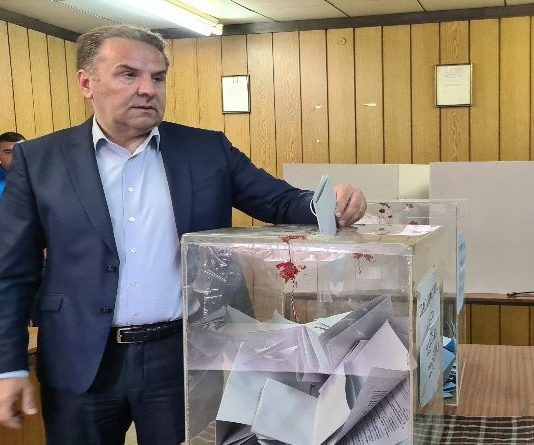 Glasao Rasim Ljajić