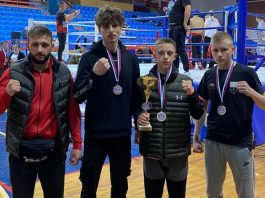 Pazarcima tri zlata u ful kontaktu