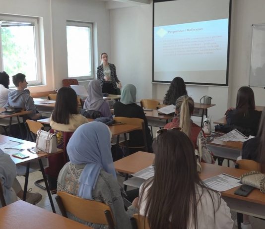 Studentski parlament IUNP-a organizirao radionicu: “Kako napisati CV i motivaciono pismo?”