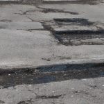 Krpljenje rupa povereno kompaniji “Novi Pazar put”