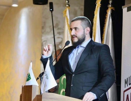 Usame Zukorlić: Nećemo dozvoliti da nas mafijaški krugovi pokušaju poklopiti