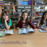 Tri diplome sa okružnog takmičenja iz biologije za učenice škole u Ivanju